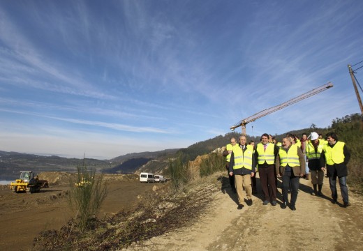 O alcalde destaca que as obras do lago de Meirama garanten que ACoruña e a súa área metropolitana sexan un “territorio con auga no futuro”