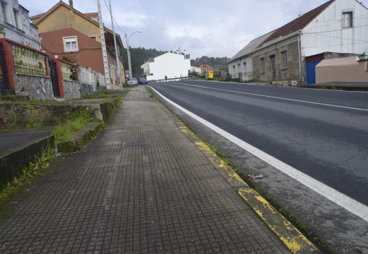 O concello emprenderá melloras en Riveira, Corrubedo, Castiñeiras e Palmeira con cargo ao plan de aforro da Deputación