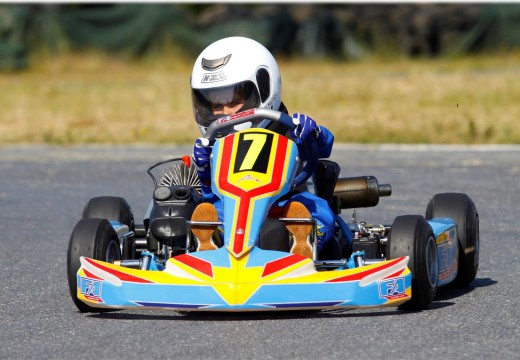 O carralés Manuel Caamaño recollerá este sábado o trofeo de campión galego de karting