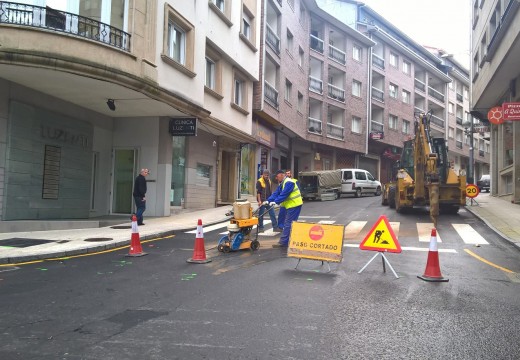 Obras de arranxo no cruce de Canteira con Mercado