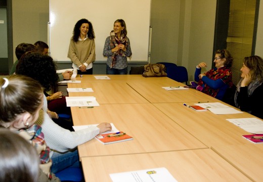 A concelleira de Educación dá a benvida e bríndalle todo o seu apoio  ao curso de Graduado en ESO para adultos