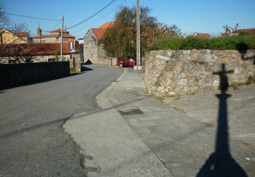 Adxuntada a primeira fase da pavimentación do entorno do Cruceiro de Outeiro en Artes