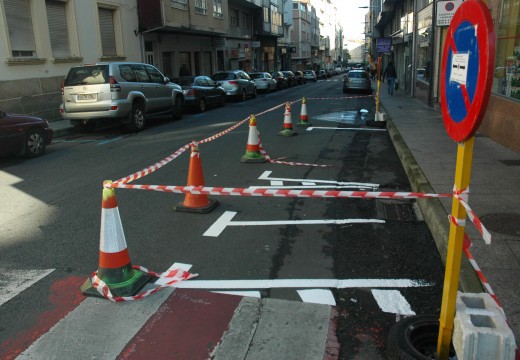 Habilitados dous aparcamentos para motocicletas na rúa Rosalía de Castro