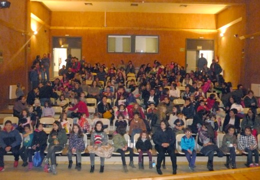 O vilán Gru enche o auditorio da casa da cultura, nunha nova convocatoria de Noites de cine