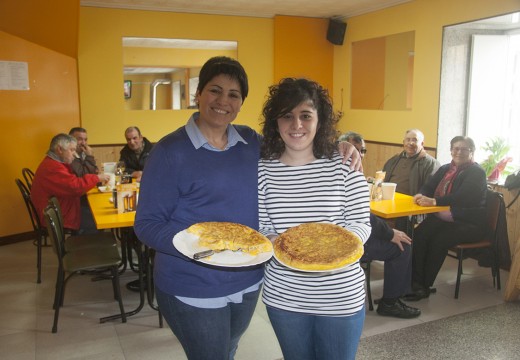 A galiña e o galo de Mos, protagonistas do Feirón do Mesón do Vento