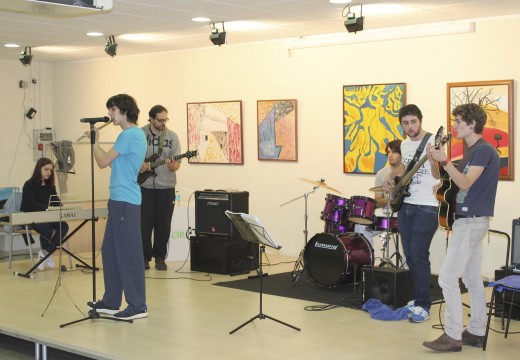 Gran debut en solitario do Combo de Rock da Aula de Música de Oroso