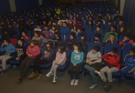 Máis de 250 alumnos no Auditorio coa celebración do Día de Rosalía de Castro