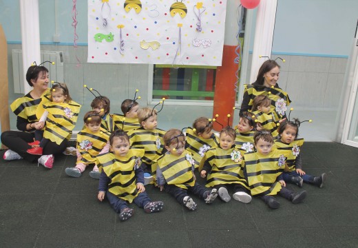 A Festa de Disfraces dos meniños da gardería abre as celebracións do Entroido en Brión