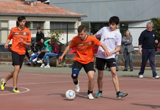 Los Charlies vencen no VII Tetramaratón de San Sadurniño