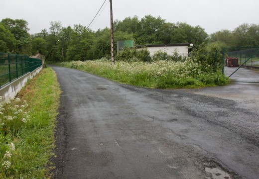 San Sadurniño financiará con fondos FEDER o aglomerado da pista da depuradora de Cornide