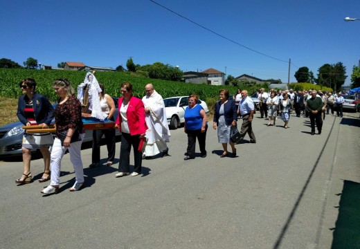 Barbeiros celebra a festa do Carme