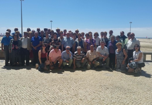 A excursión dos maiores de Oroso asistiu á inauguración da vixésima edición do certame internacional GóisOrosoArte