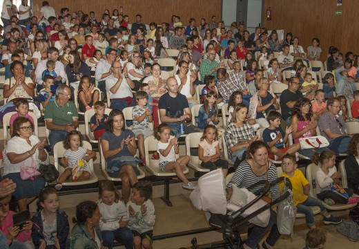 O Mago Romarís enche o auditorio da casa da cultura