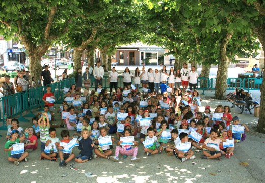 Festa por todo o alto na Alameda de Ordes para os nenos e nenas das actividades de conciliación