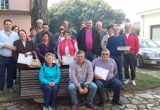 Un total de 21 veciños e veciñas participaron nun curso de Plantas Aromáticas e Medicinais