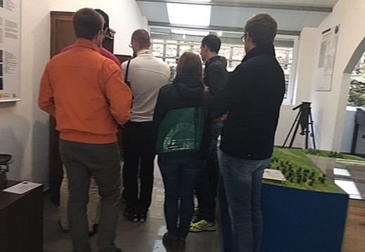 Alumnos e mestres da Montanuniversität de Leoben (Austria) visitan as minas de San Finx