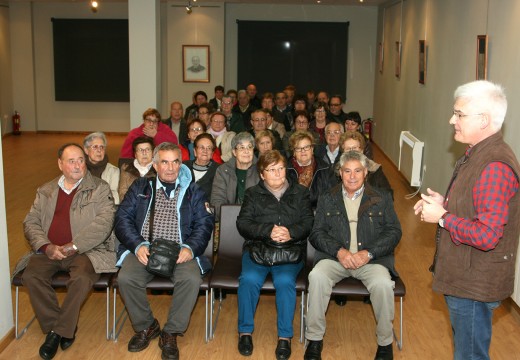 O Museo do Traxe recibe aos veciños e veciñas de Cangas