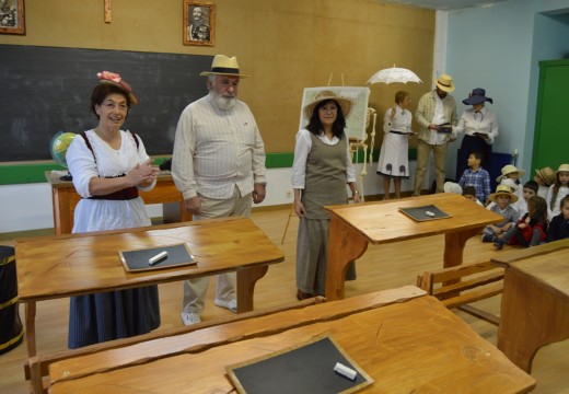 Os centros de ensino de Fene recrean o pasado indiano