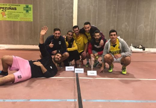 O Orchestra Mondragón proclámase campión do Torneo Do Nadal de Fútbol sala de Carral