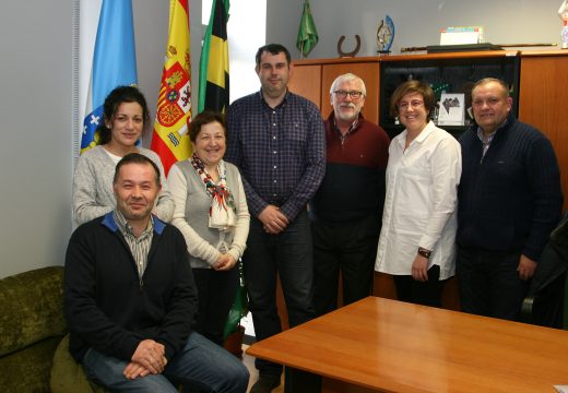 Xuntanza de traballo entre o Concello de Ordes e a asociación Isabel Zendal