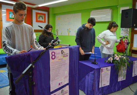 O XVI Maratón de lectura “Fene lendo mulleres” abra os actos do 8 de marzo