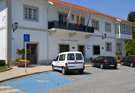 Cambre detecta o uso irregular de tarxetas de estacionamento de reserva para persoas con mobilidade reducida