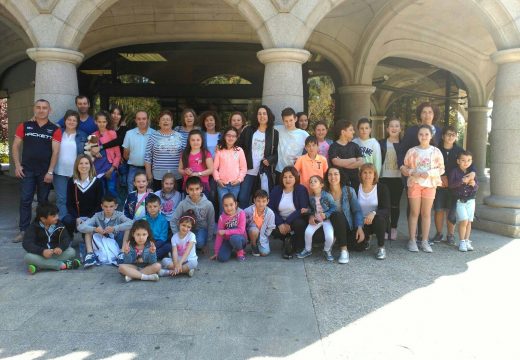 Veciños e veciñas de Frades participan nunha viaxe cultural á Casa das Ciencias e ao Museo de Belas Artes da Coruña