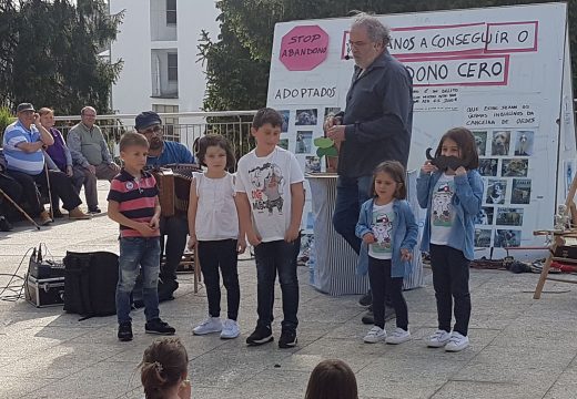 Monicreques e música na alameda para pechar o programa do Día das Letras Galegas