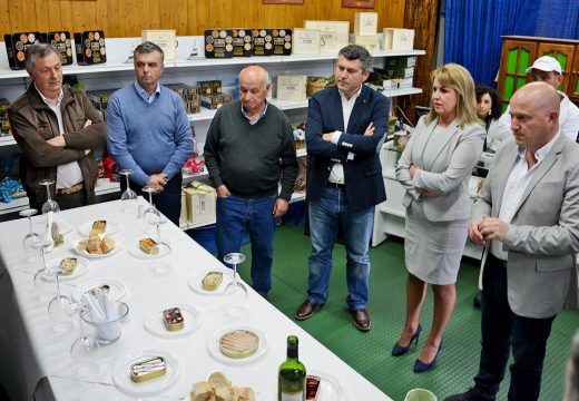 Ovidio Rodeiro mantivo un encontro de traballo coa directiva do parque empresarial da Tomada, na Pobra do Caramiñal