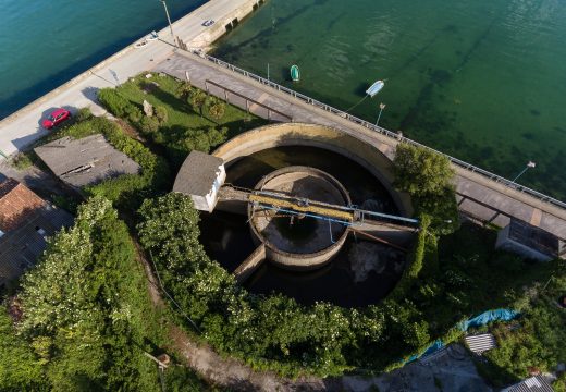 O Concello de Fene certifica o baleirado da antiga depuradora de Maniños