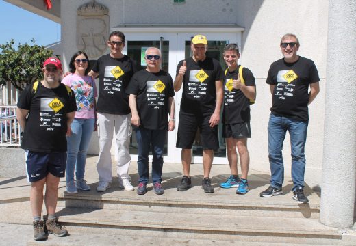 O Concello de Oroso recibe a un ilustre peregrino polo Camiño Inglés: o lendario xogador de baloncesto grego Nikos Galis