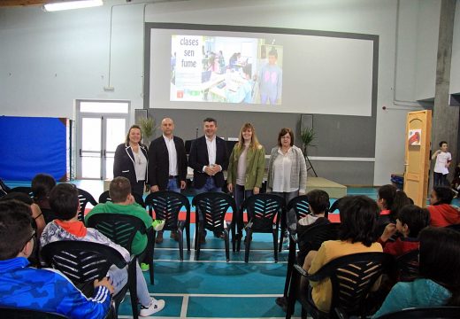 O delegado da Xunta clausura en Melide o programa preventivo “Clases sen fume”, dirixido a escolares de entre 12 e 14 anos