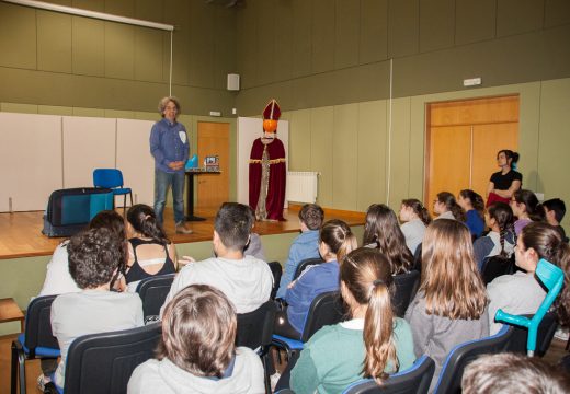 Un recital dramatizado do noiés Serafín Marco sobre textos de Carlos Casares abre a XXVII Feira do Libro do Concello de Brión