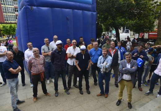 Recepción ao histórico Club Baloncesto Frinsa Riveira na Casa do Concello