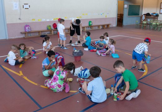 Comeza en San Sadurniño unha “Aldea de verán” centrada na natureza e na educación emocional