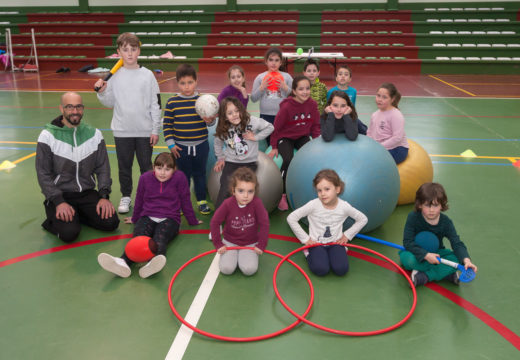 Remata en Moeche o campamento deportivo organizado polo Concello con motivo das vacacións de Semana Santa