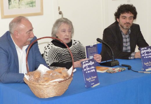 Medio cento de persoas arroupan en Brión a Úrsula Heinze na presentación do seu libro “Pon un psiquiatra na túa vida… e xa verás”