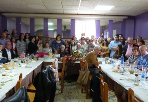 O Concello de Lousame homenaxea a Dosinda Montero Romero no seu 100 cumpreanos