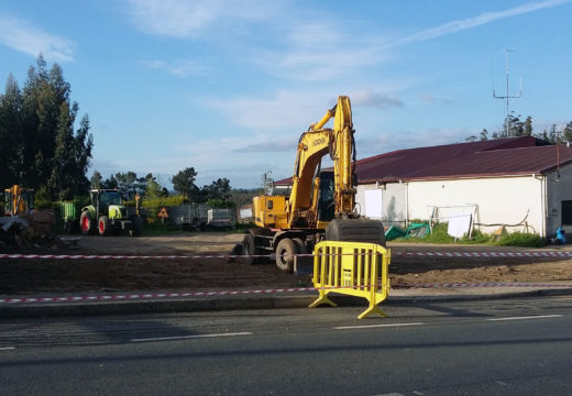 O Concello de Boqueixón acomete o acondicionamento dunha parcela para ampliar espazo para o seu parque móbil