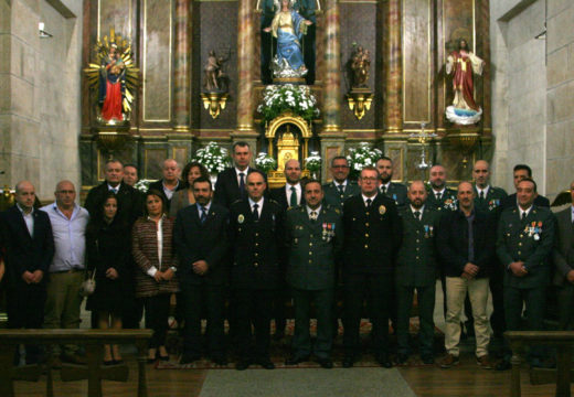 A Garda Civil e o corpo de Correos de Ordes honran á súa patroa