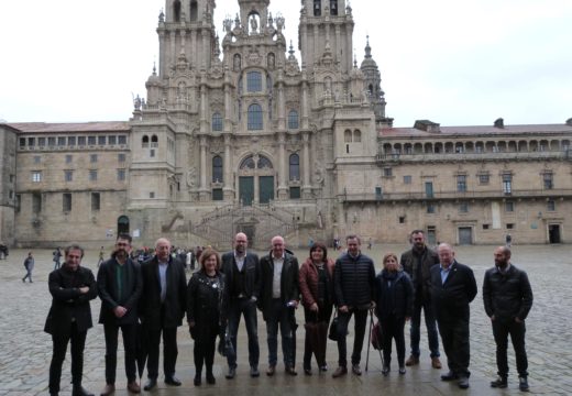 Os alcaldes promotores do Camiño a Santiago pola Ría de Muros-Noia márcanse o obxectivo de telo oficializado como ruta xacobea no 2021