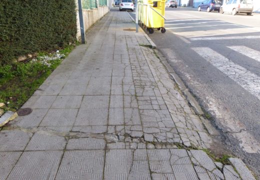 O Concello de Frades envía unha queixa á Deputación da Coruña polo atraso na licitación da mellora das beirarrúas de Ponte Carreira