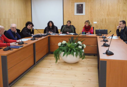 A Mesa interinstitucional contra a violencia de xénero de San Sadurniño preséntase publicamente este sábado con motivo do acto central do 8M