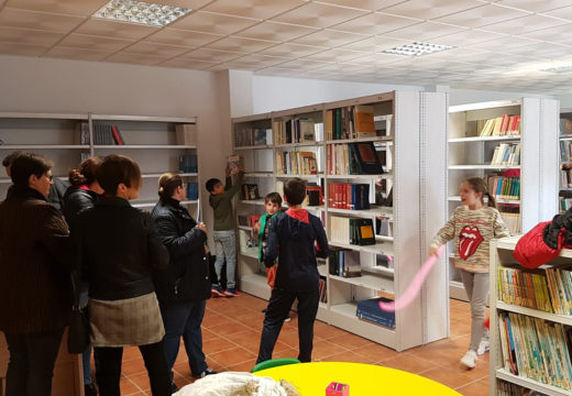 A biblioteca municipal e a aula de informática do Concello de Frades estarán abertas ao público 29 horas á semana