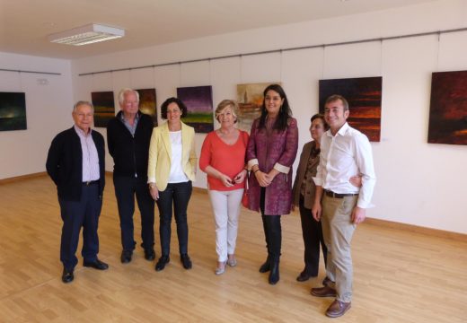 A Casa da Cultura de Lousame acolle ata o vindeiro 2 de xullo a exposición de Marisa Redondo “Mirada al mar”