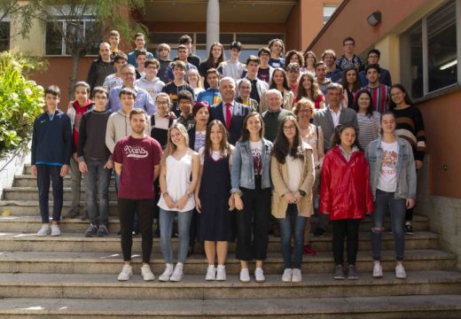 O IES Eduardo Blanco Amor de Culleredo faise co primeiro premio do VI Certame ‘Inventa en galego’