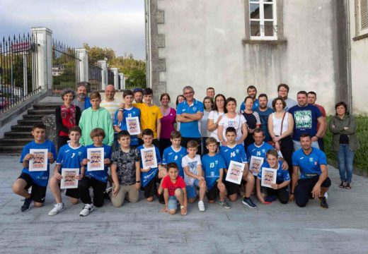 Recepción ao equipo alevín do Aldebarán no Concello de San Sadurniño