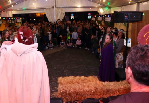 Compostela recibiu o Lume Sagrado do Pico Sacro da man das tribos celtas de Boqueixón e Callobre