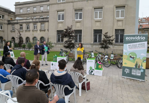 Ángeles Vázquez subliña as 25,7 toneladas de vidro recollidas na Coruña en San Xoán como mostra do aumento da conciencia cidadá