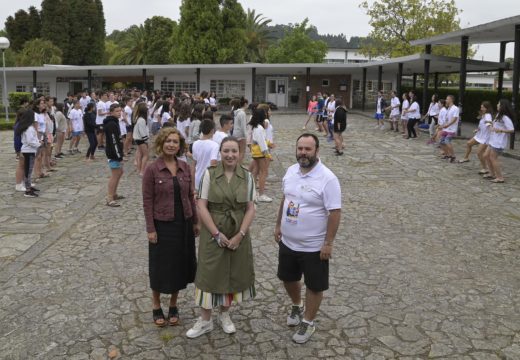 A Xunta promove a participación da mocidade en actividades relacionadas co mar no campamento de verán de Gandarío